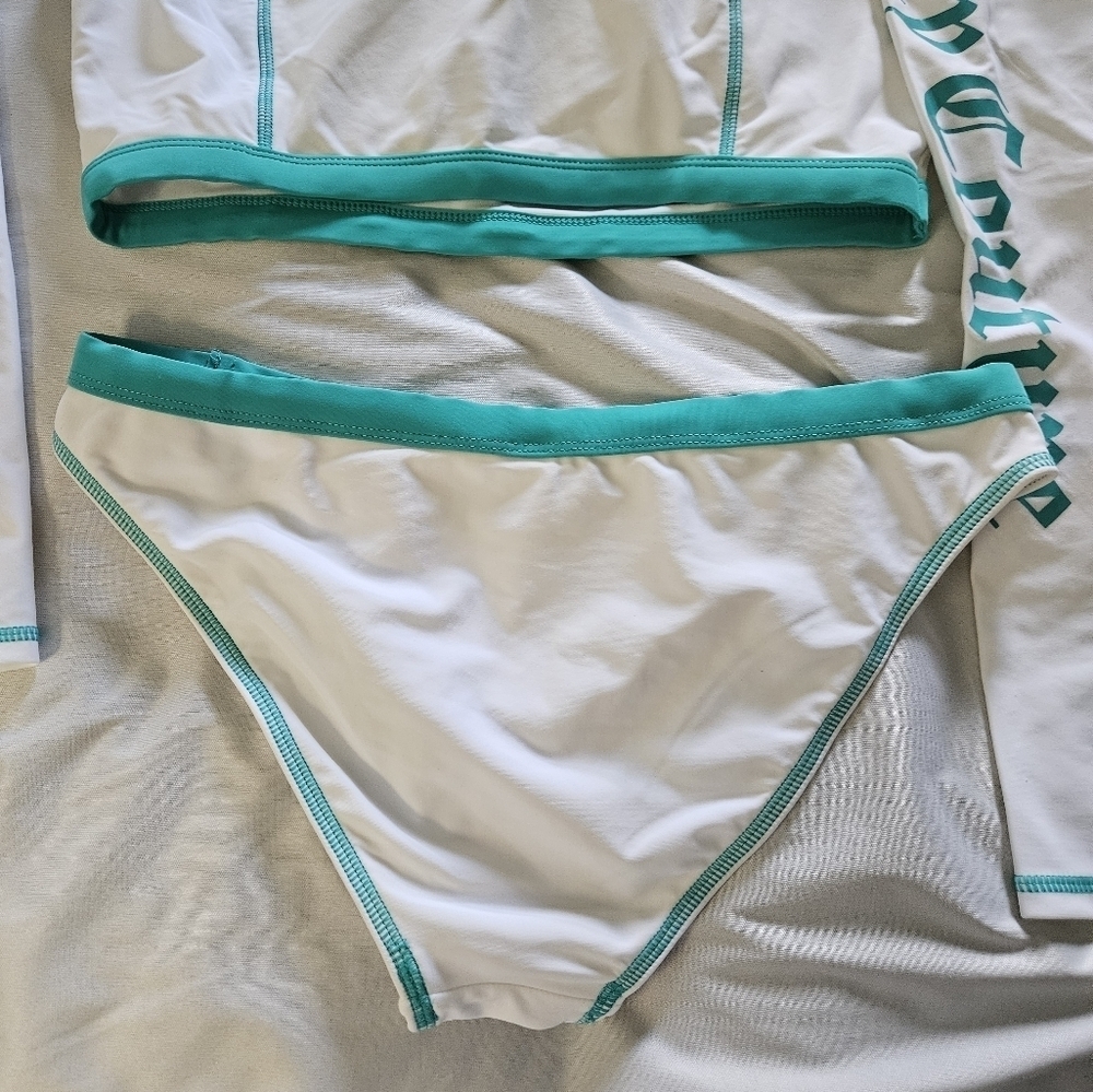 Juicy Couture White and Teal Long Sleeve Bikini Set Size M - Picture 8 of 10